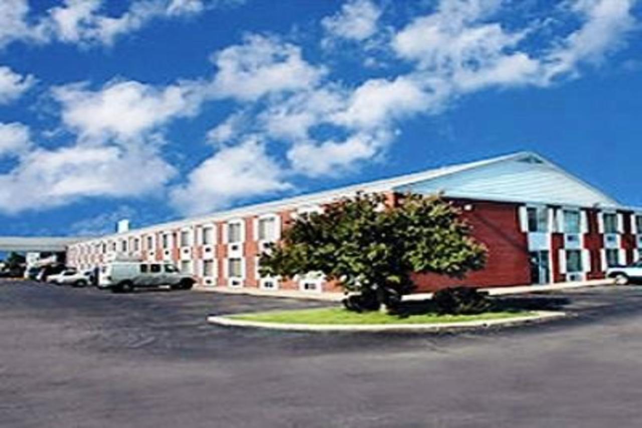 Aurora Fox Valley Inn Exterior foto